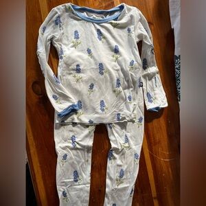 Kyte Baby blue bonnet Toddler Long Sleeved Pajama Set